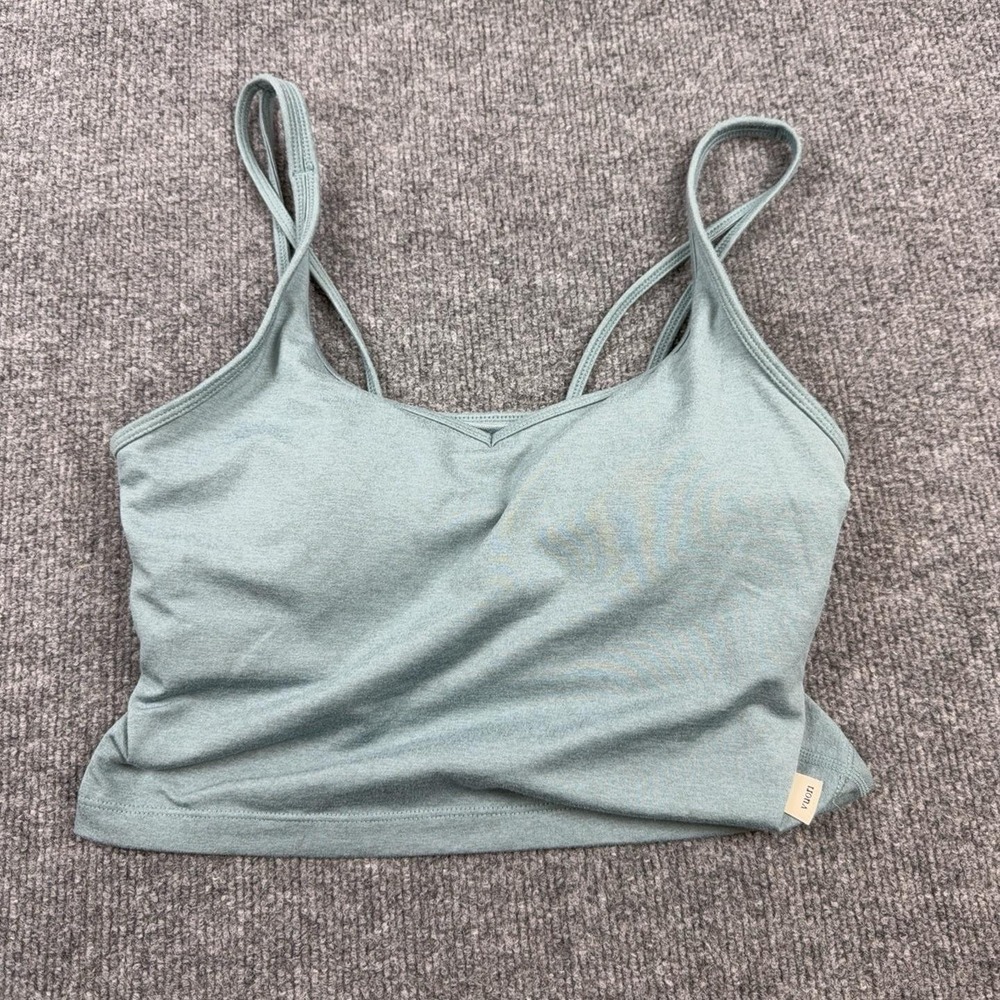 Vuori Tank Top Womens Small Green Built In Bra V Neck Athletic Yoga Cropped